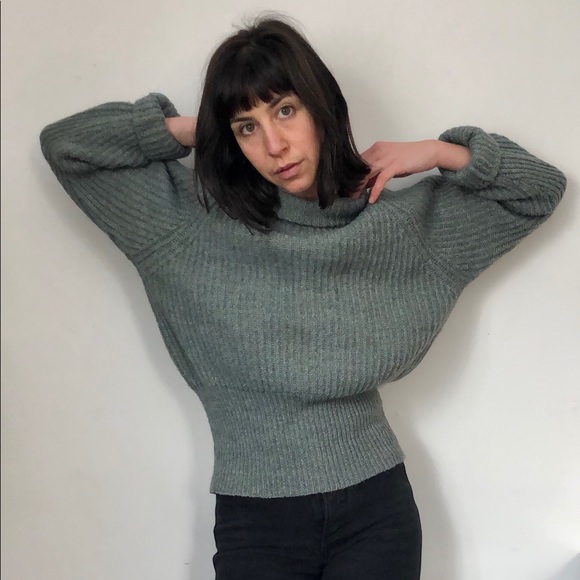 ! SOLD ! Vintage Turquoise Wool Turtleneck Sweater - Picture 2 of 7